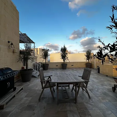 Panzió Ta Pinu - Luxury Heritage Living Żebbuġ